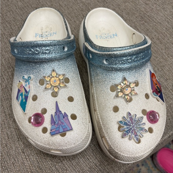 Frozen Crocs - Picture 3 of 10